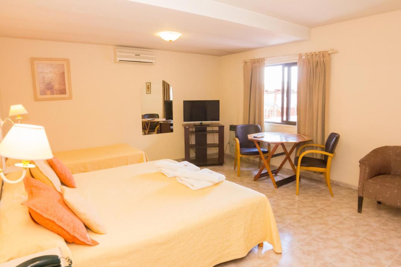 Patio Mediterraneo Apart Hotel Сан Рафаел Екстериор снимка