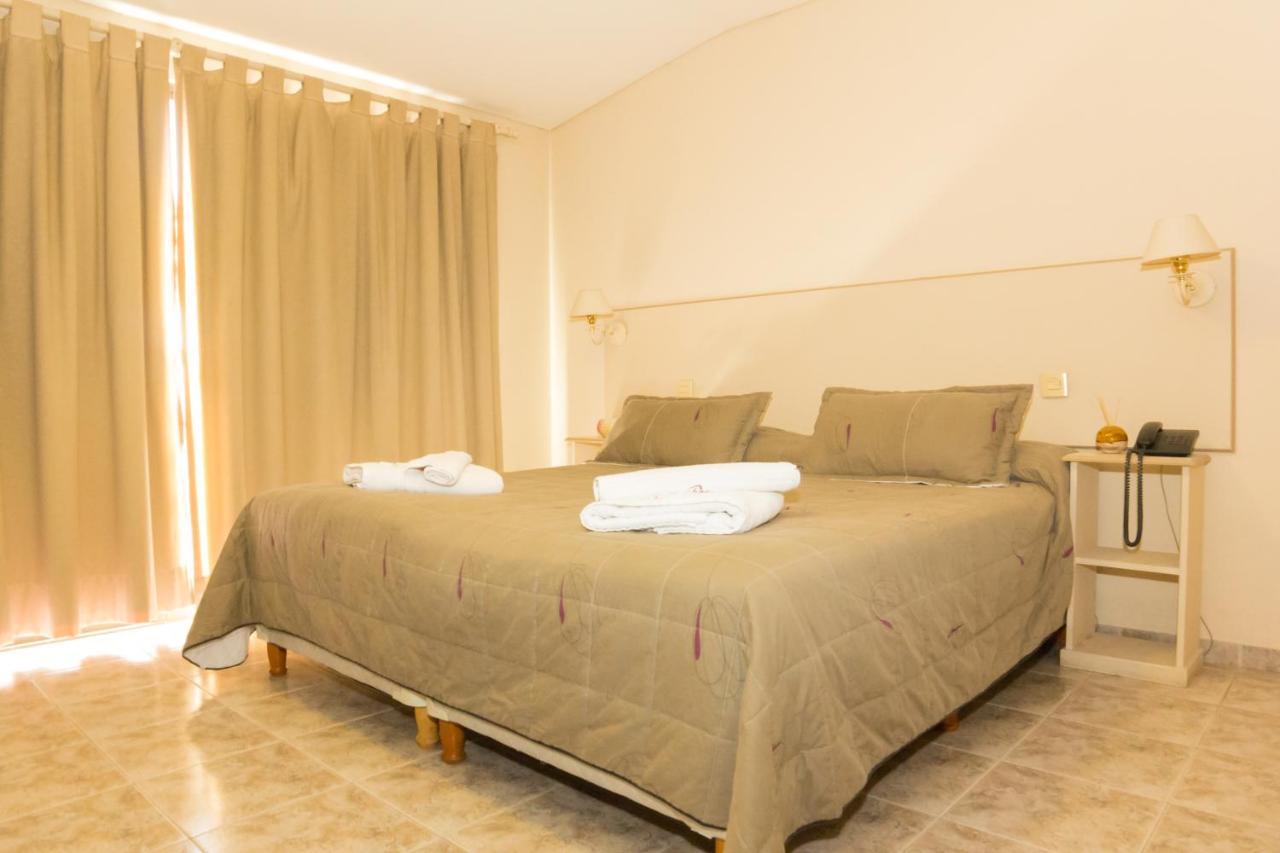 Patio Mediterraneo Apart Hotel Сан Рафаел Екстериор снимка