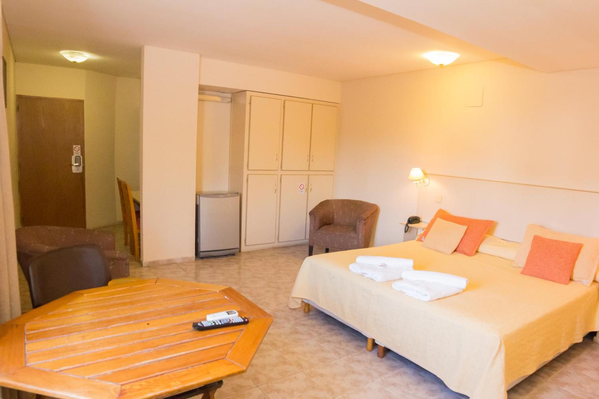Patio Mediterraneo Apart Hotel Сан Рафаел Екстериор снимка