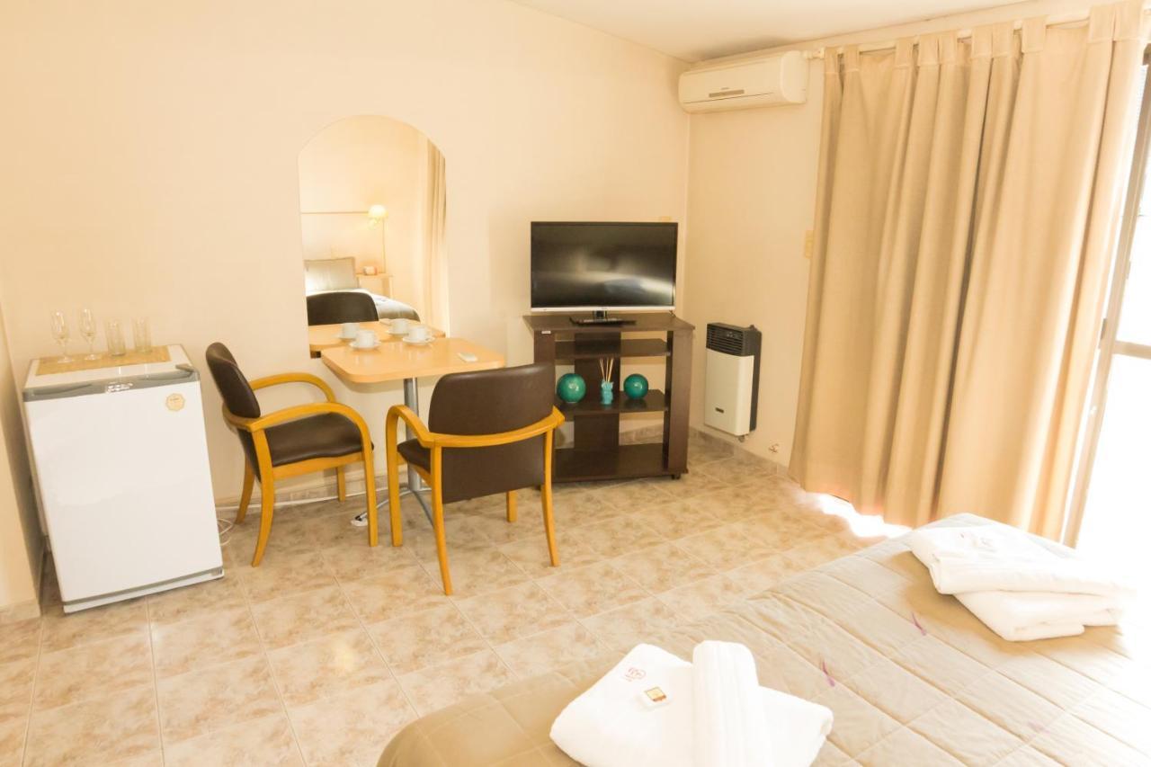 Patio Mediterraneo Apart Hotel Сан Рафаел Екстериор снимка